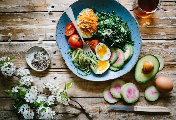 Colourful-plate-full-of-vegetables-1