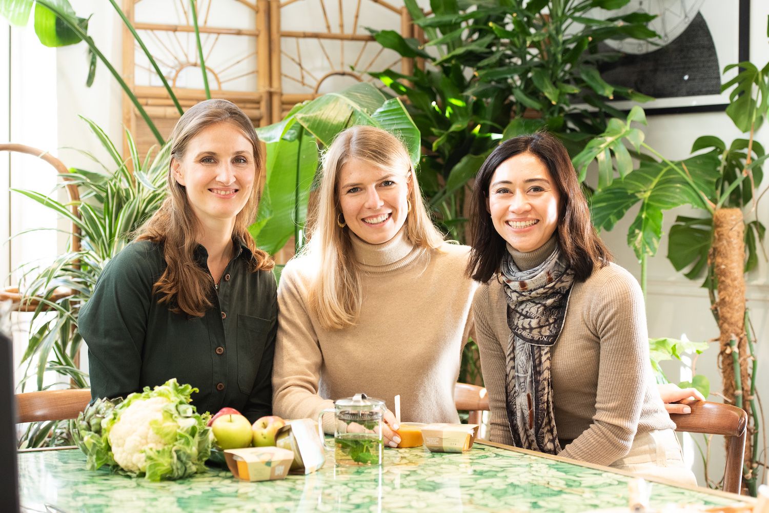 (L-R: Sophie; Nadine; Lowri)