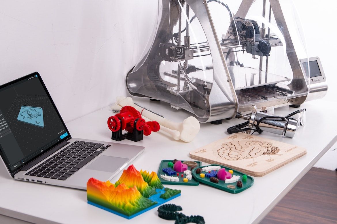 zmorph-all-in-one-3d-printers-FB1vd3XT_zQ-unsplash